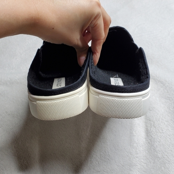Steve Madden Zima Black Suede Slip On Sneakers - Picture 9 of 12